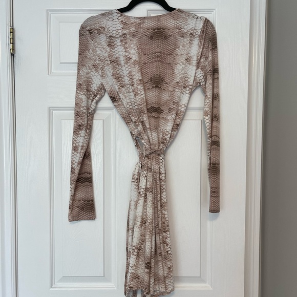 Long sleeve wrap dress - size S (new without tag) - Picture 5 of 5